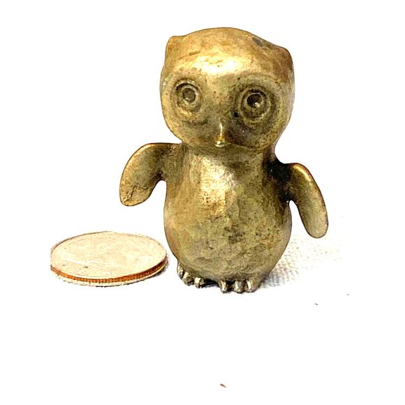Vintage Hudson Pewter Miniature Owl with Open Wings Figurine. Very cute. - Picture 5 of 10